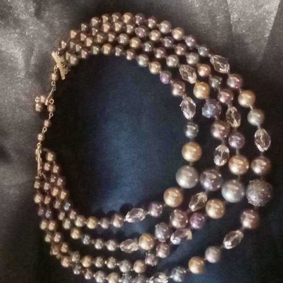 Vintage opalescent faux pearl and crystal cut glass 4 layers necklace - Picture 6 of 11